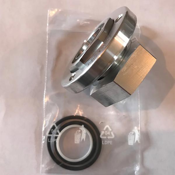 PB1247D Trax Oil Connector (New Type Scroll) photo
